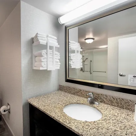Hampton Inn Newport News-Yorktown Exterior photo