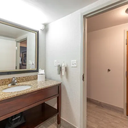 Hampton Inn Newport News-Yorktown Exterior photo