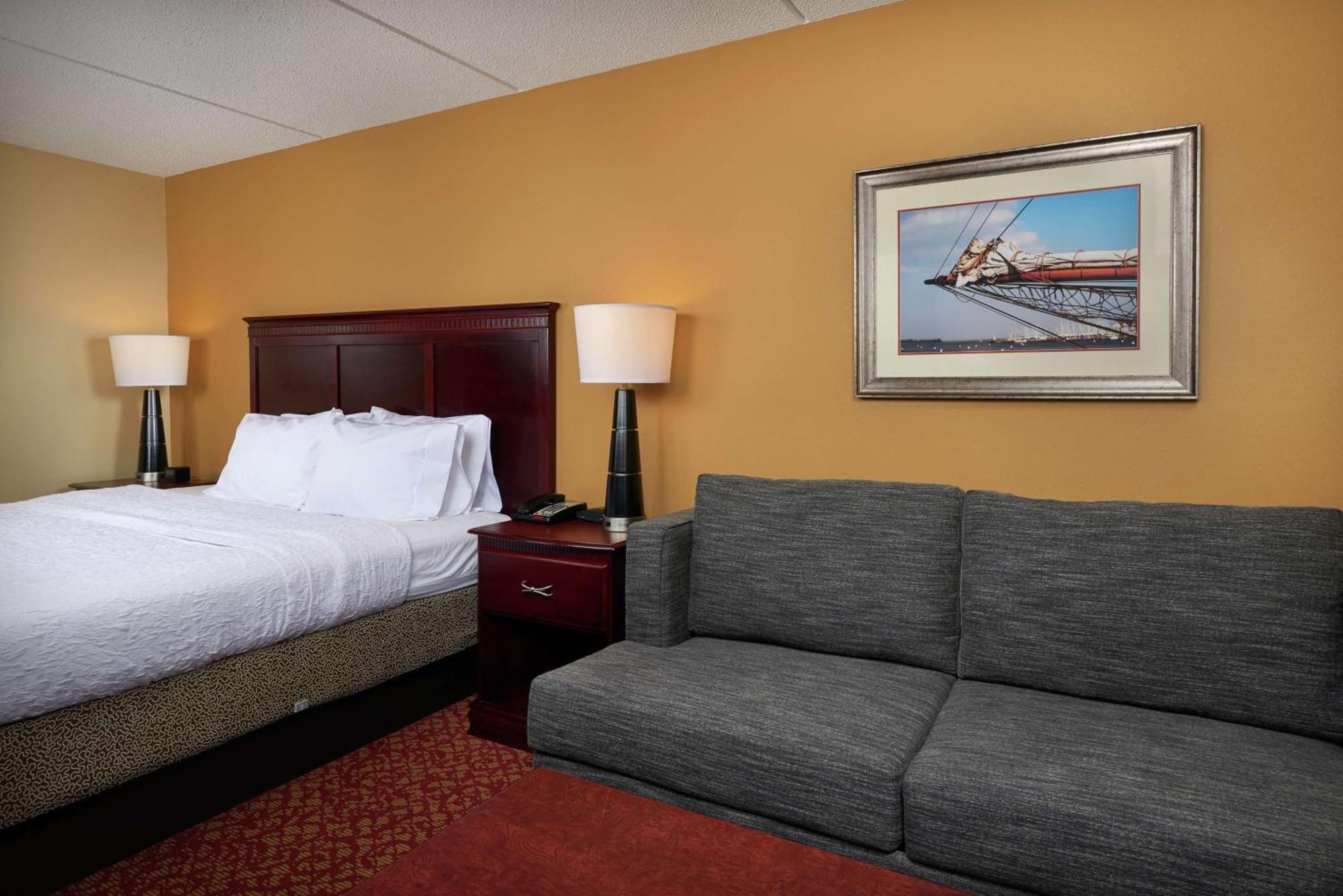 Hampton Newport News-yorktown Hotel Newport News