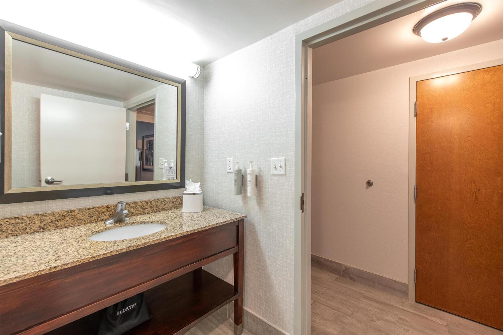 Hampton Newport News-yorktown Hotel 3*