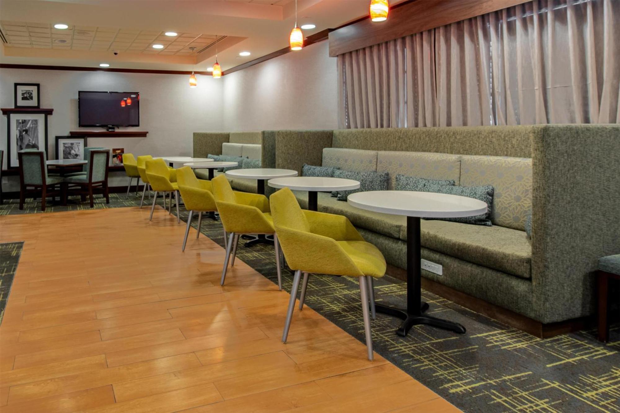 Hampton Newport News-yorktown Hotel 3*